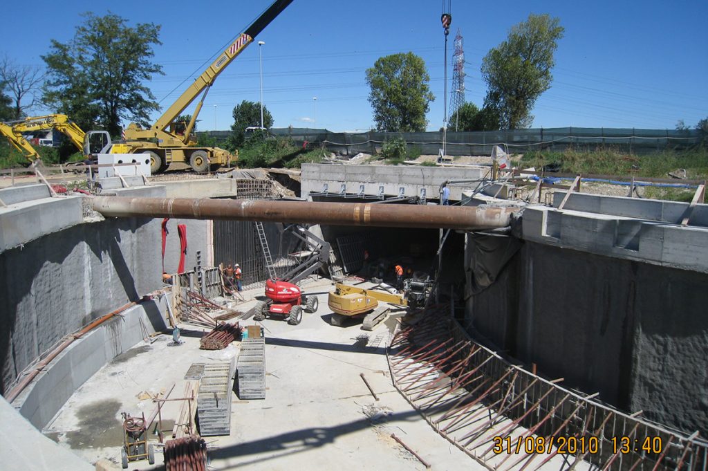 Construction of a new motorway underpass